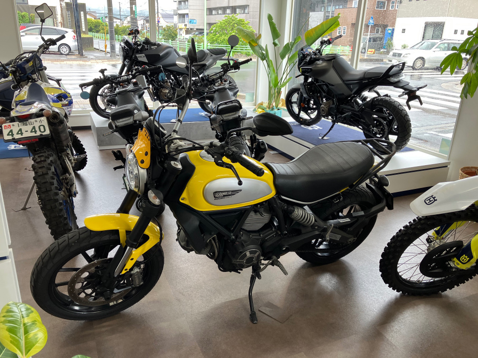 Ducati SCRAMBLER 803 ICON 2016