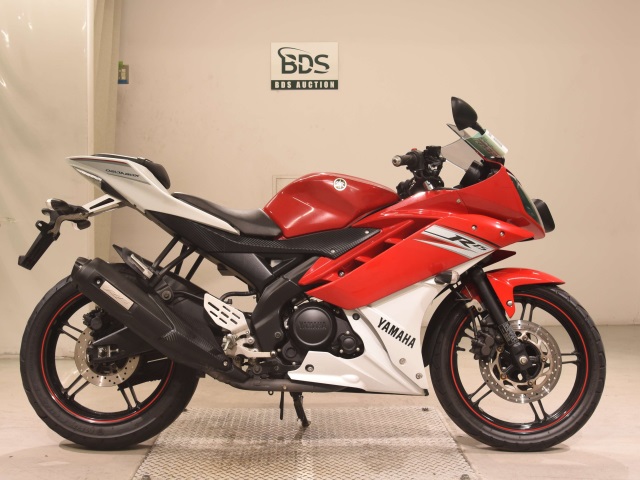 Yamaha YZF-R15 2013