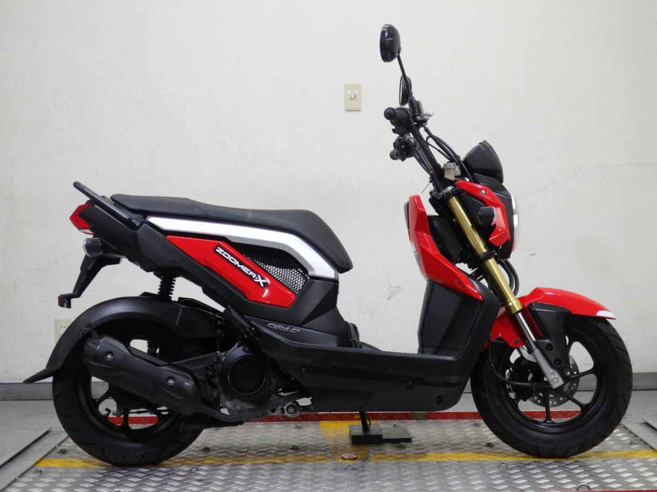 Honda ZOOMER-X 2014