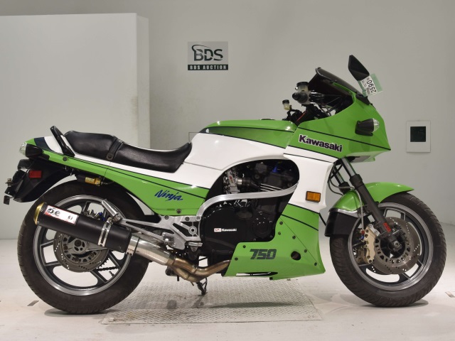 Kawasaki GPZ750R 1984