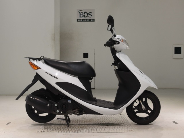 Suzuki ADDRESS V50