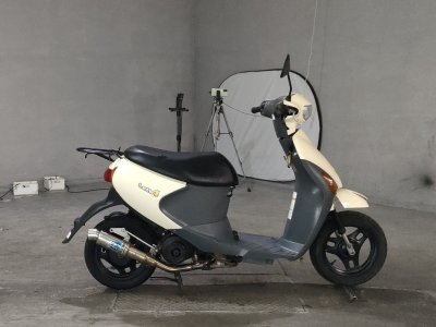 Suzuki LETS4