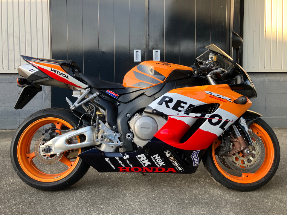 Honda CBR1000RR 2004