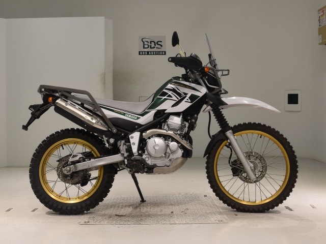 Yamaha SEROW XT250 2018