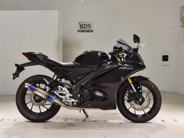 Yamaha YZF-R15 2023