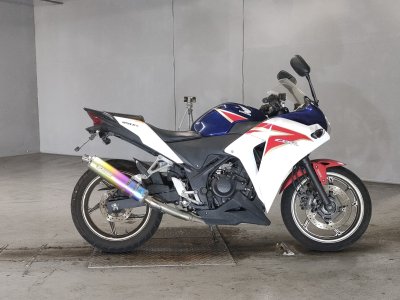 Honda CBR250R 2011
