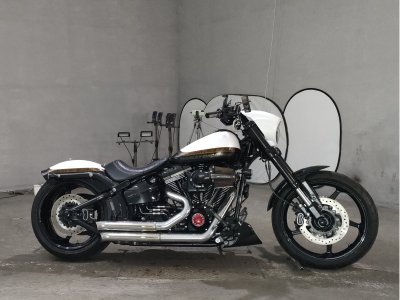 HD BREAKOUT FXSB1800 2016