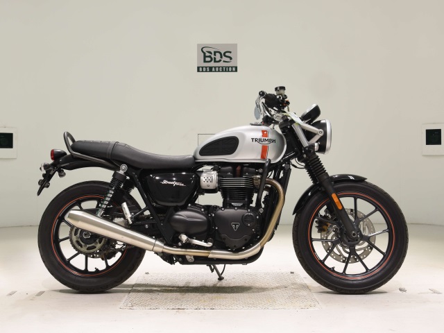 Triumph STREET TWIN 2016
