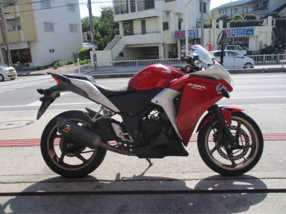 Honda CBR250R 2011