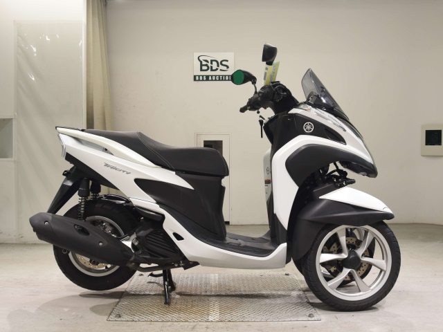 Yamaha TRICITY MW125 2015