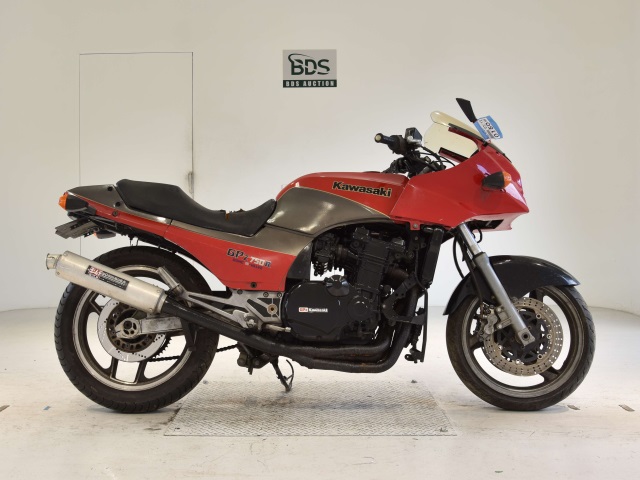 Kawasaki GPZ750R 1984