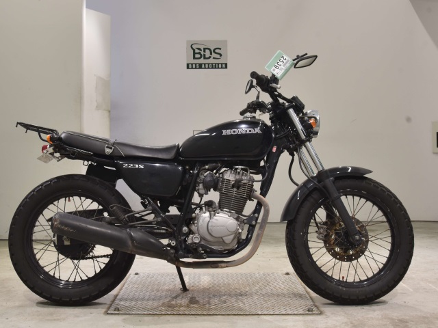 Honda CB223S 2010