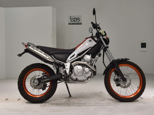 Yamaha TRICKER 2018