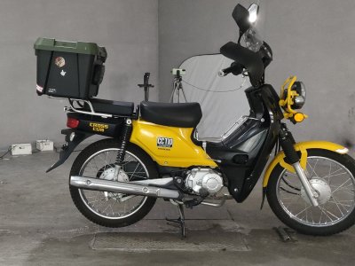 Honda CC110 CROSSCUB 2016