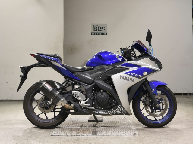 Yamaha YZF-R25 2015