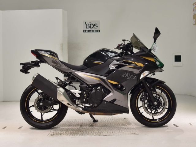 Kawasaki NINJA400 2021