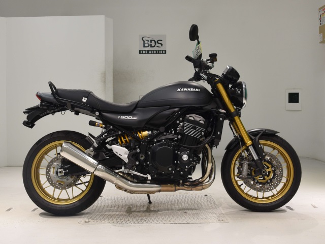 Kawasaki Z900RS SE 2025
