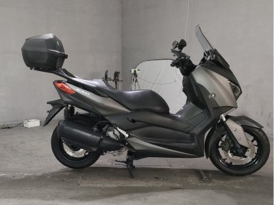 Yamaha X-MAX250