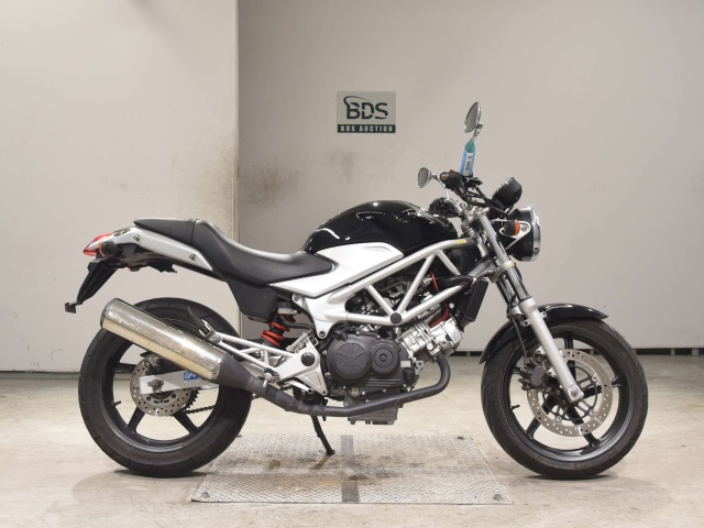 Honda VTR250 2009