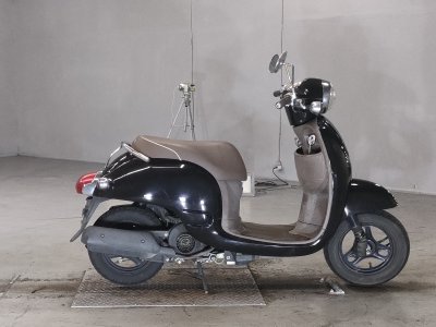 Honda GIORNO 2011
