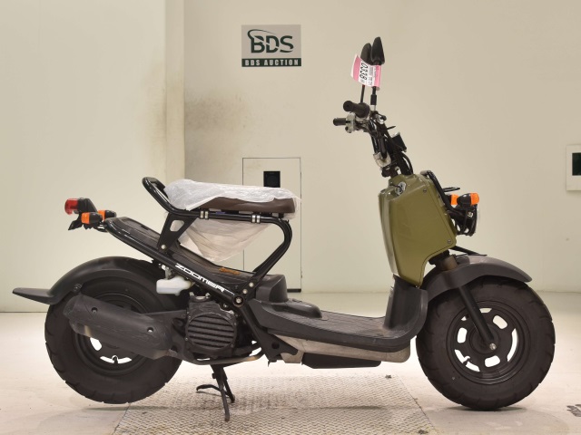 Honda ZOOMER 2011