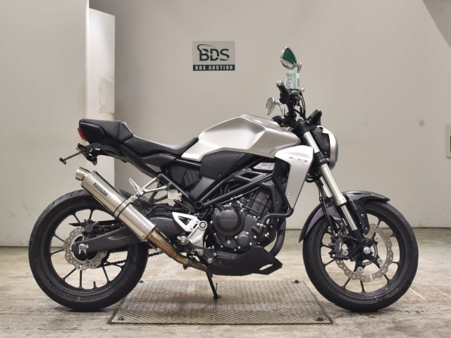 Honda CB250RA 2018