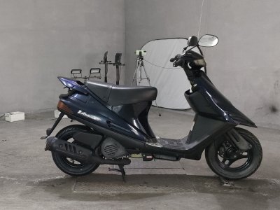 Suzuki ADDRESS V100
