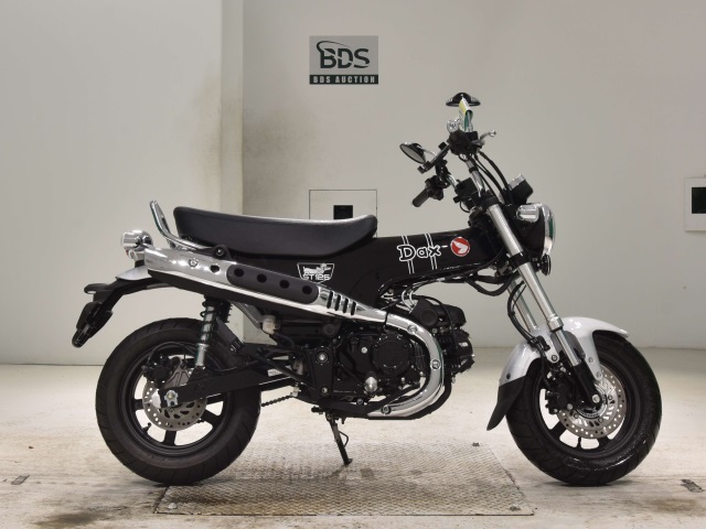 Honda DAX125 2025