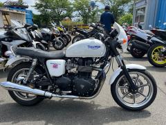 Triumph BONNEVILLE 2011
