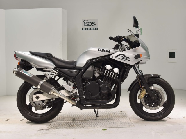Yamaha FZ400 1997