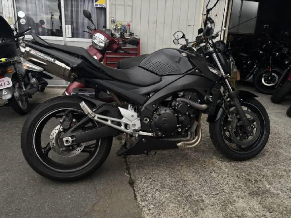 Suzuki GSR400A 2016