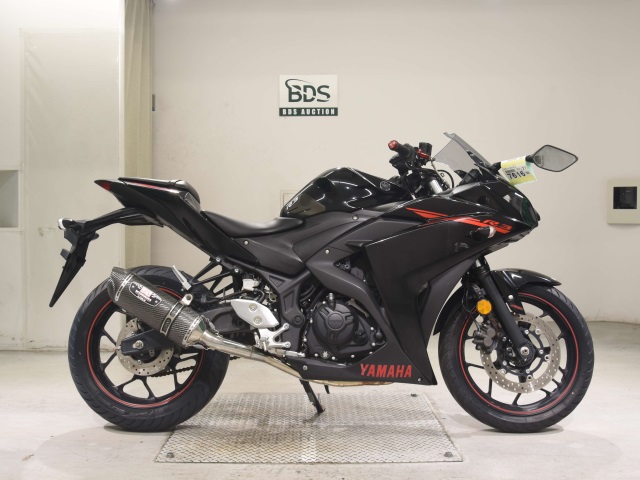 Yamaha YZF-R3 2015