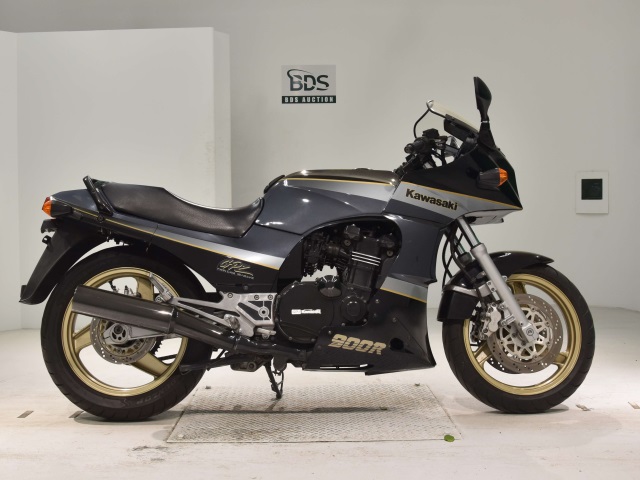Kawasaki GPZ900R 1991