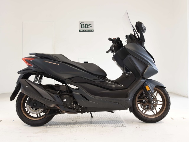 Honda FORZA-6 2023