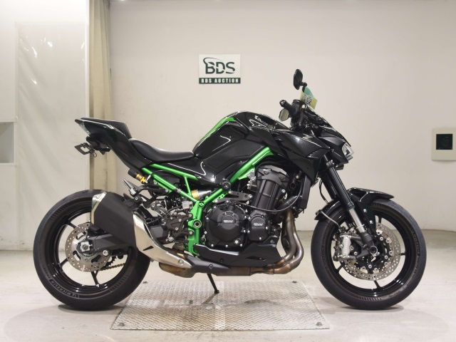 Kawasaki Z900-2SE 2022