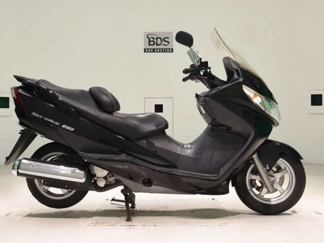 Suzuki SKYWAVE 250S