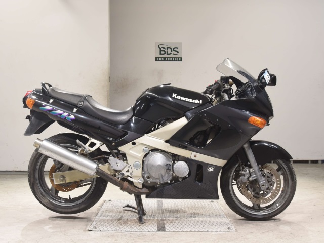 Kawasaki ZZ-R400 1993