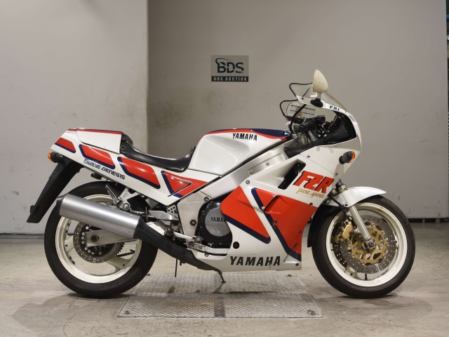 Yamaha FZR1000 1987