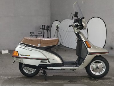 Yamaha CYGNUS180 1983