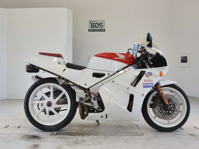 Honda VFR400R 1990