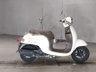 Honda GIORNO 2011