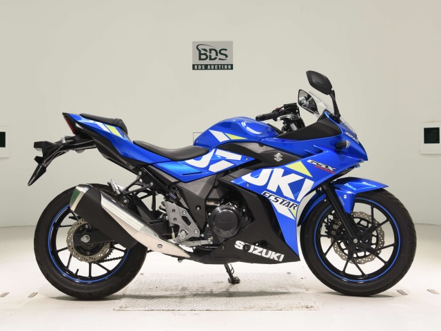Suzuki GSX250RA