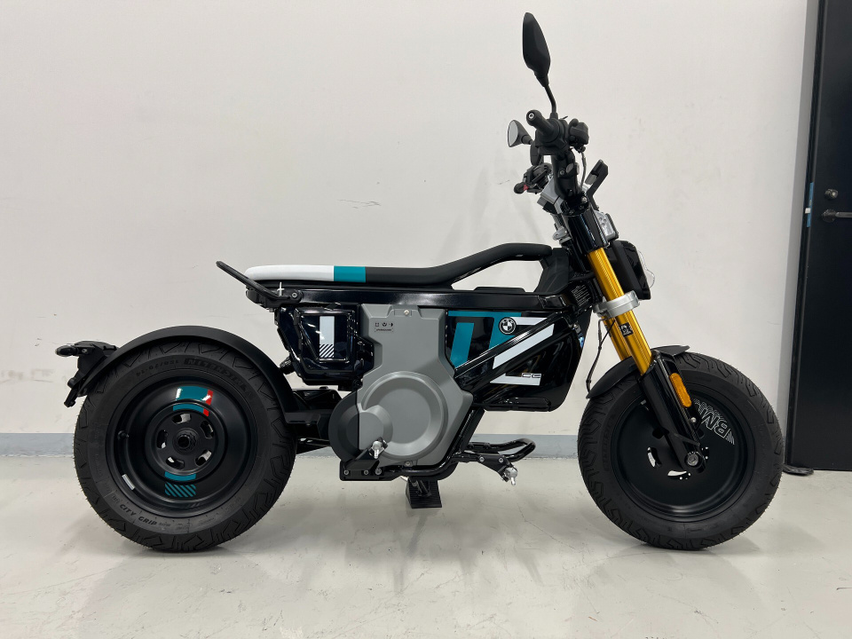 BMW ce02 2025