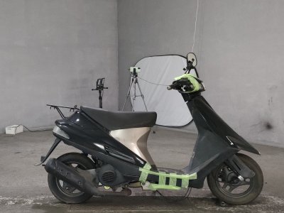 Suzuki ADDRESS V100