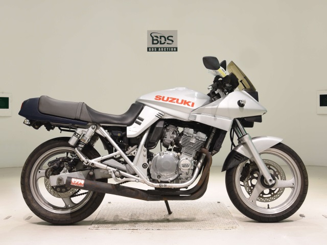 Suzuki GSX250S KATANA