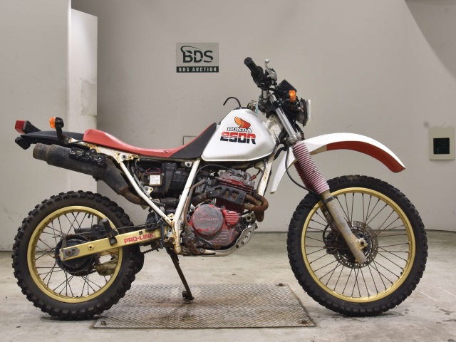 Honda XLR250R 1985