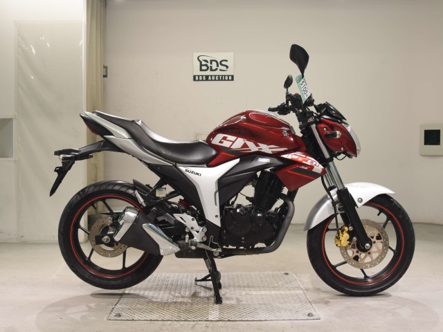 Suzuki GIXXER150