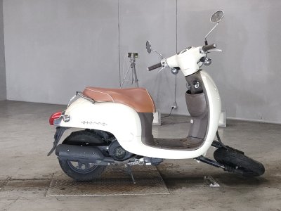 Honda GIORNO 2011