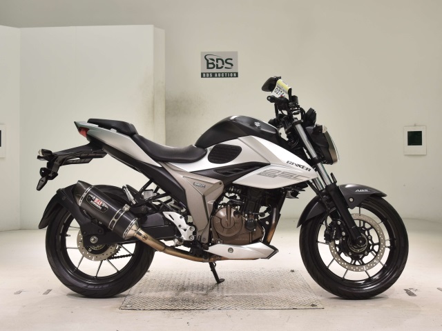 Suzuki GIXXER250