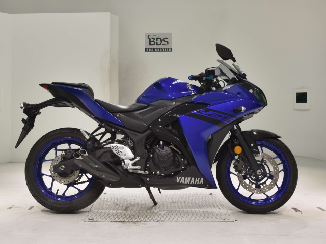 Yamaha YZF-R25A 2018